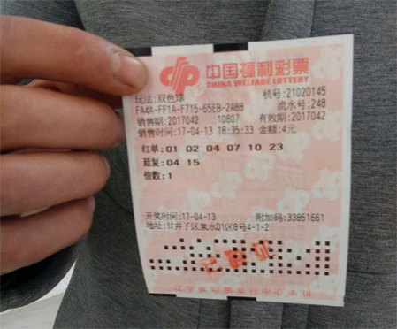 来抱抱树吧 2026-04-25 日本资深女演员树木希林去世 曾参演《小偷家族》 2018-09-16 据日本媒体报道，日本著名女演员树木希林去世，享年75岁。