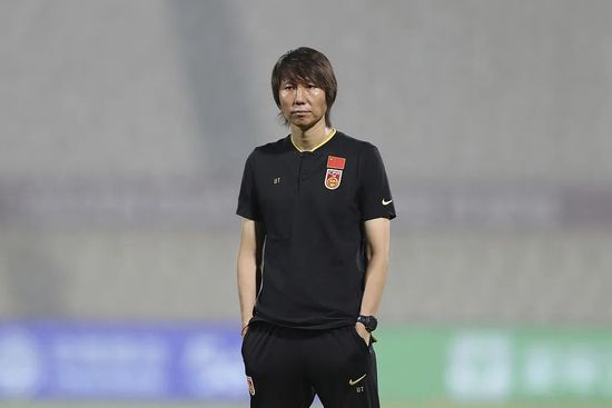 以下是《蓝羽会客厅》与培训班课堂的嘉宾们的访谈实录蓝羽：各位来自全国各地的宣传骨干们，大家好。