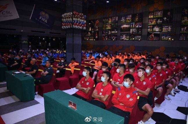 据知情人透露，陈凯歌新片确定将执导根据徐浩峰小说《道士下山》改编的同名电影，目前已经建组，预计今年年底开机。