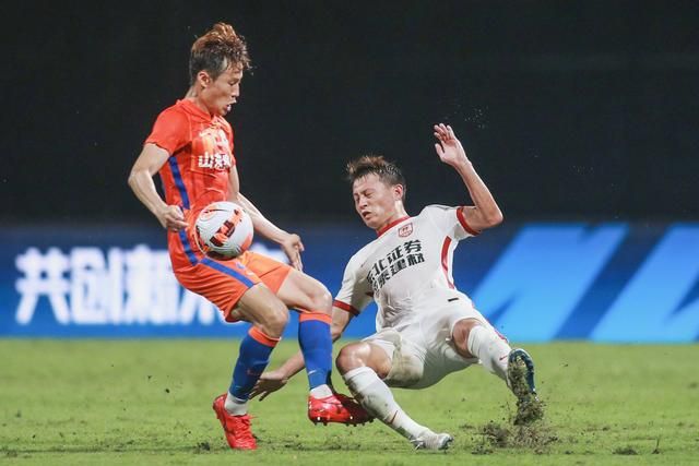 电影《大风杀》曝剧情预告 白客辛柏青以命换命 2025-04-07 犯罪电影《大风杀》将于5月1日全国上映，影片由江志强监制，张琪执导，孙悦、张琪共同编剧，白客、辛柏青、郎月婷领衔主演，耿乐特别出演，已入围第十五届北京国际电影节主竞赛单元天坛奖。