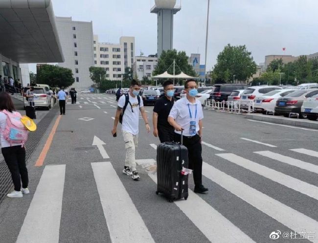 妮可·基德曼吊带抹胸礼裙亮相红毯2024-12-03 2024哥谭奖曝获奖名单 《不同的男人》获最佳影片2024-12-03 热门新闻 食物和爱都不可辜负！