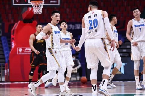 讲述同一世界观全新故事 6 马律师回归！