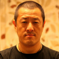 ​专访马克·鲁法洛：嫉妒周杰伦 《雷神3》有惊喜 2016-06-24 近日，“绿巨人”马克·鲁法洛来京宣传新片《惊天魔盗团2》，连续几天登上头条。