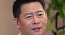 “惊”典回归登陆银幕 2026-04-30 由史蒂文·斯皮尔伯格导演的经典惊悚灾难片《大白鲨》正式定档5月15日全国上映，并发布定档海报。