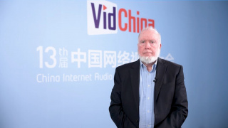 谈到接受扫描的体验感，凯奇表示：“他们只会偷走我的身体，然后通过数字人工智能对它做任何他们想做的事情。