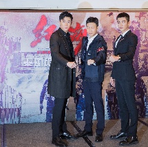 主 同贺国庆 共享荣光（逐梦70年）——庆祝新中国成立70周年系列艺术展览掠影 2019-10-07 2019，为庆祝新中国成立70周年，从阳春三月到金秋十月，全国各地艺术展览接连不断。